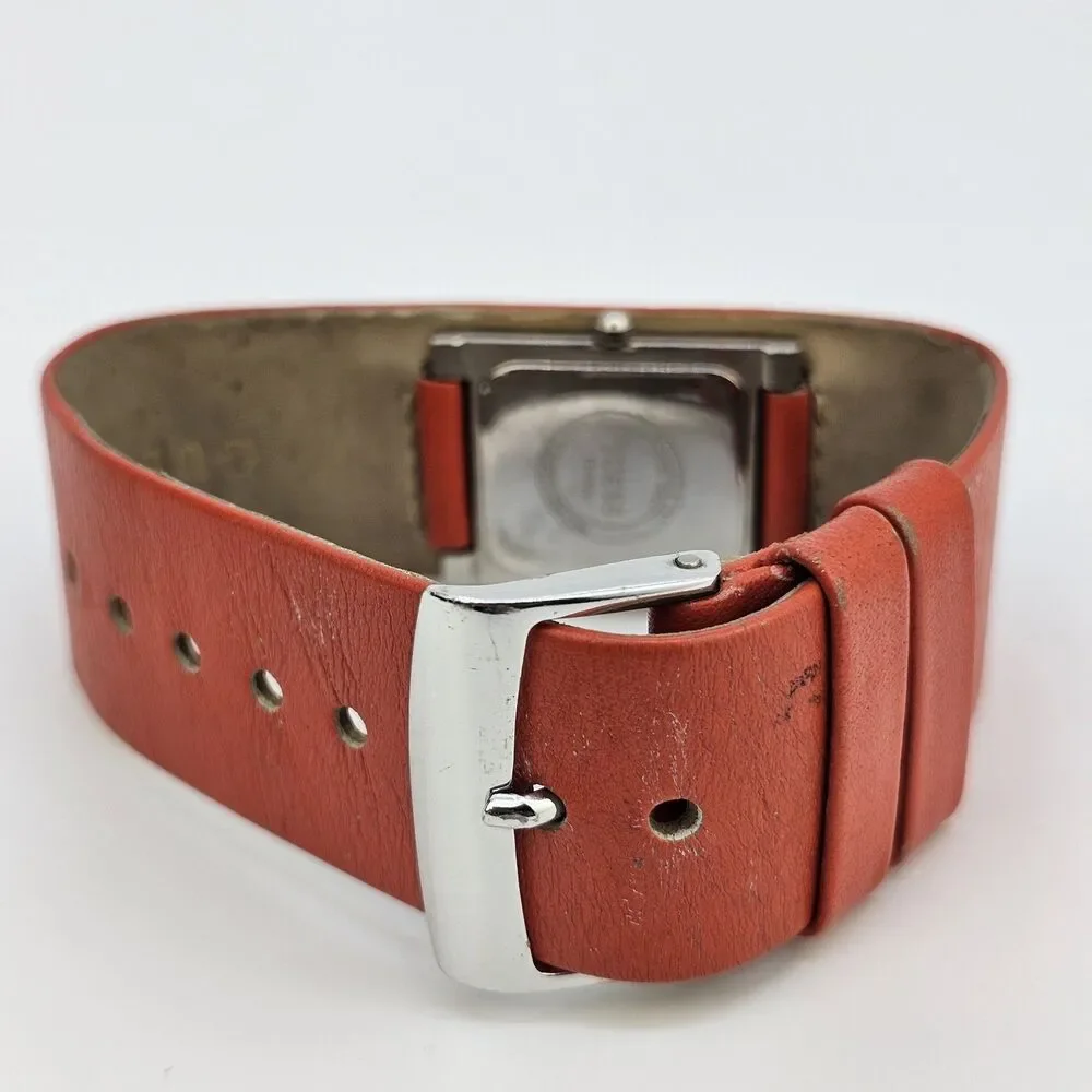 Guess Women's Watch 26MM‎ Cream Dial Orange Leather Band Strap New Battery